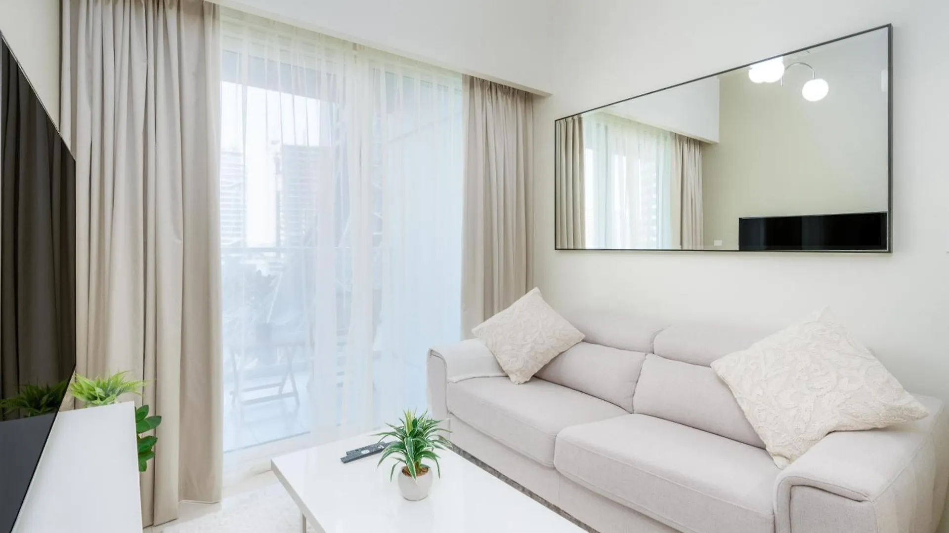 Fascinating 1 Bedroom At Vera Dubai Apartment