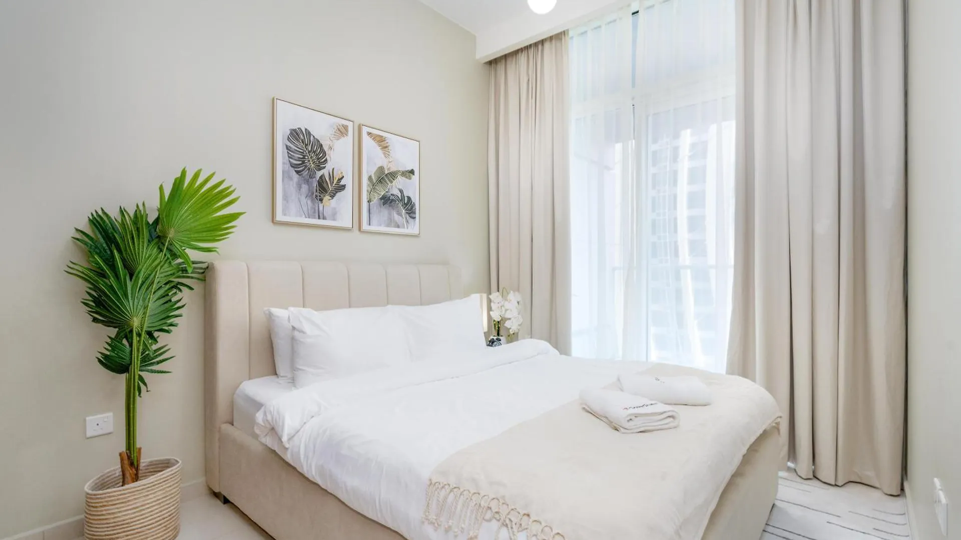 Fascinating 1 Bedroom At Vera Dubai